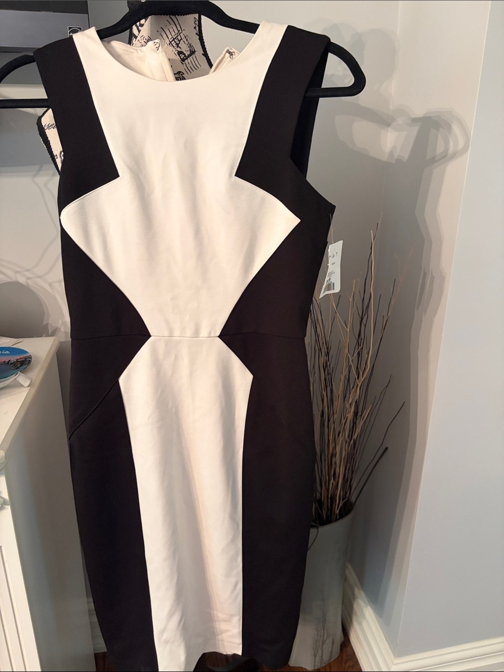 BCBGMaxAzria Black and White Sleeveless Colorblock Sheath Dress NWT